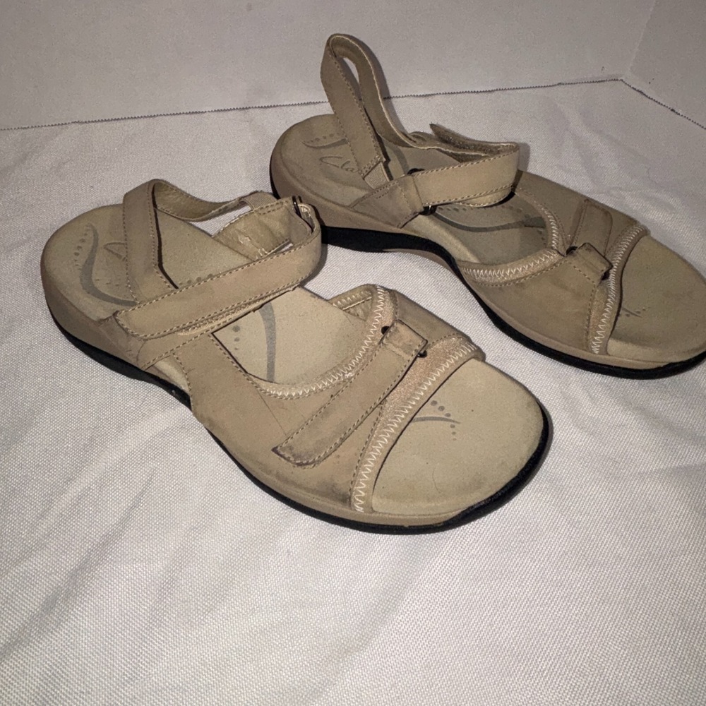 Clarks Tan sling back Springer sandal women's‎ 7